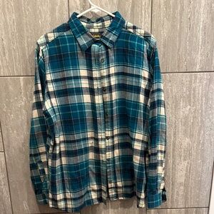 CABELAS WOMENS XL FLANNEL
